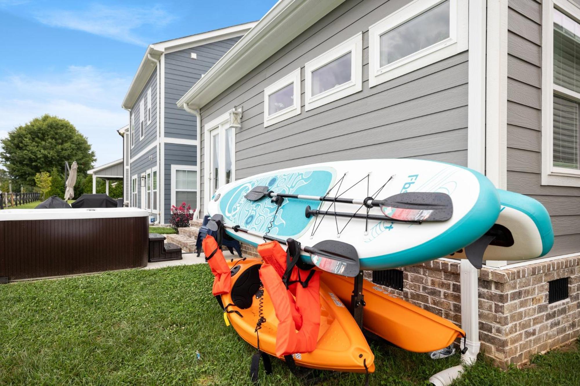 Cozy Lake Cottage W/ Kayaks, Sups, Pool & Firepit Winchester Buitenkant foto